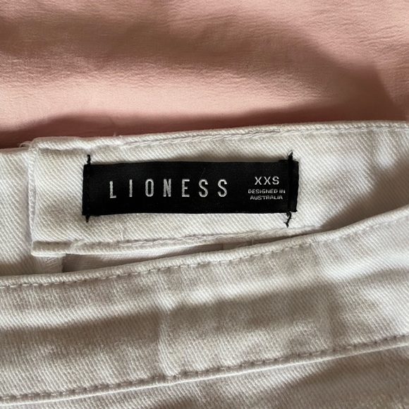 PRINCESS POLLY WHITE MINI SKIRT - Picture 3 of 3